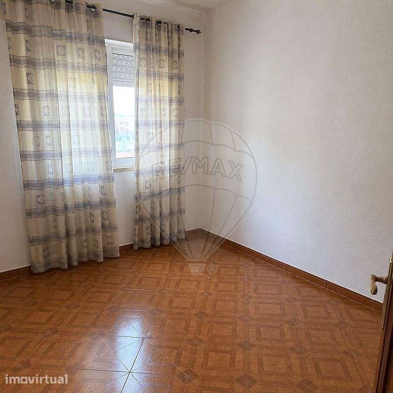 Apartamento T3 para arrendamento - Grande imagem: 2/8