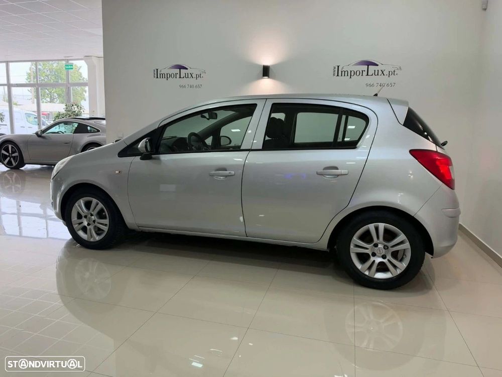 Opel Corsa 1.2 Cosmo - 7