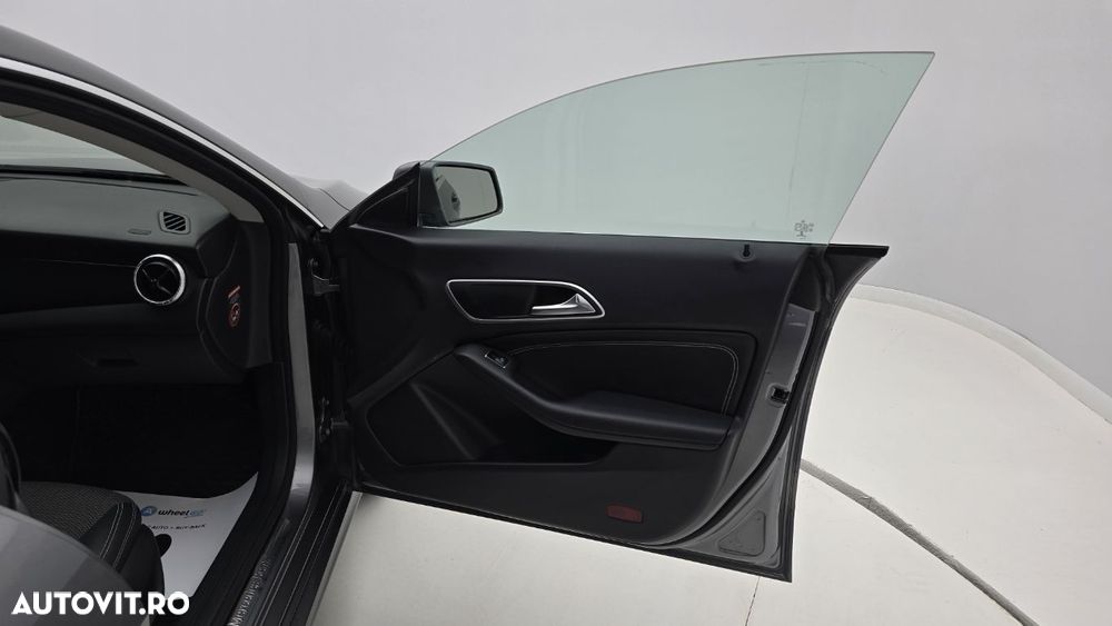 Mercedes-Benz CLA - 18
