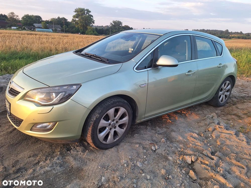 Opel Astra 1.7 CDTI Cosmo - 2