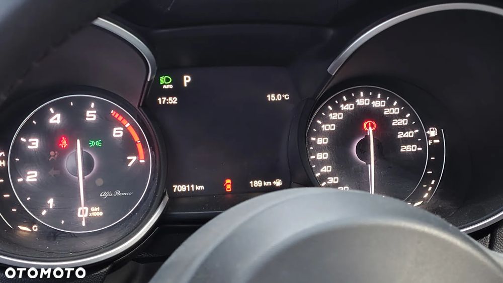 Alfa Romeo Stelvio - 19
