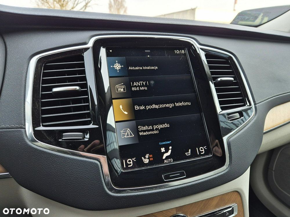 Volvo XC 90 - 33