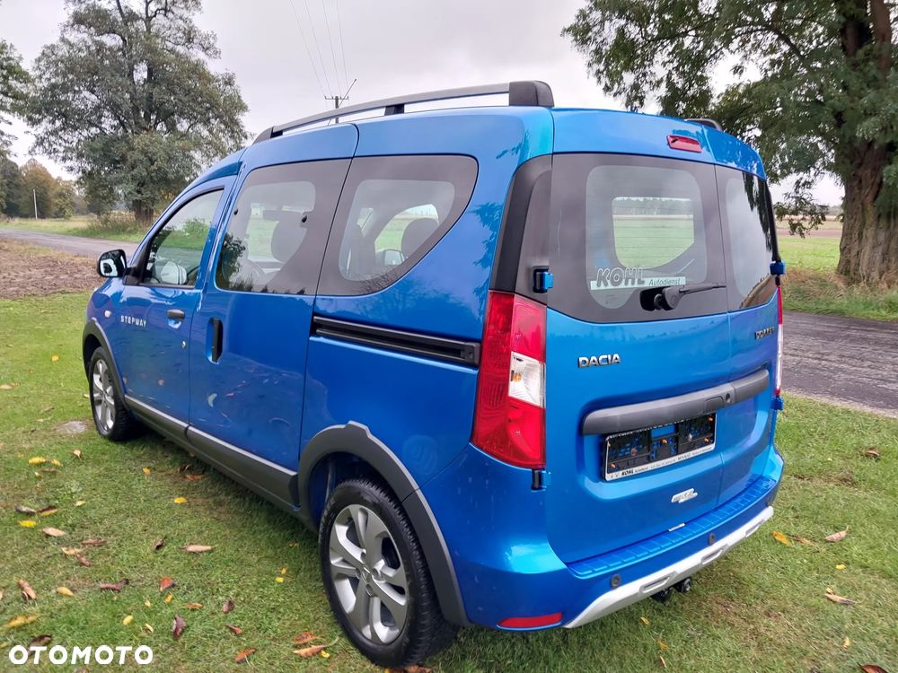 Dacia Dokker TCe 115 Stepway Celebration - 3