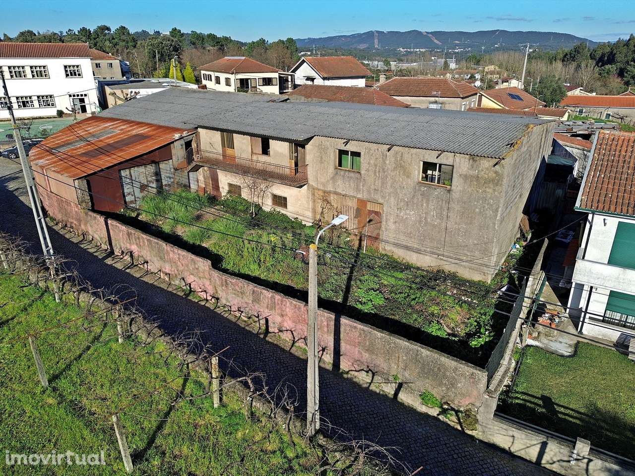 Armazém na Foz do Sousa - Grande imagem: 4/20