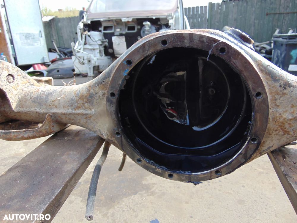 Carcasa punte spate Hyundai Galloper 2.5 - 7