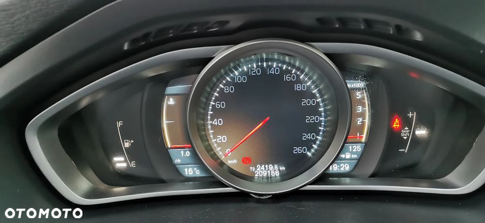 Volvo V40 D2 - 12