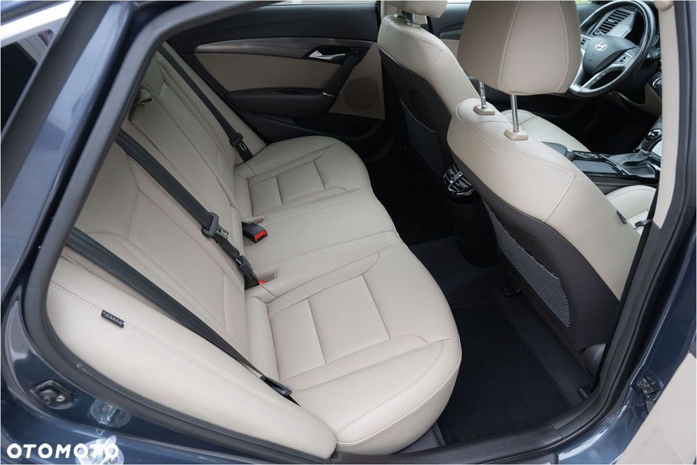 Hyundai i40 1.7 CRDi Premium DCT - 19