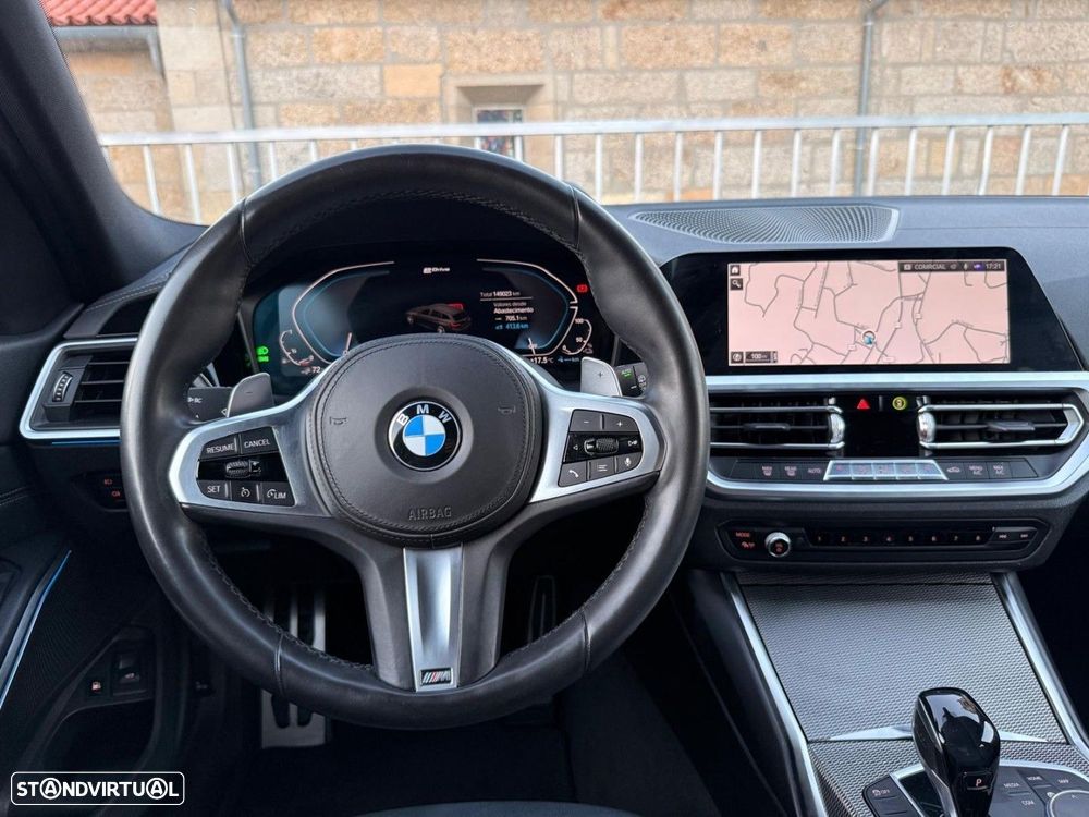 BMW 330 e Touring Pack M Auto - 45