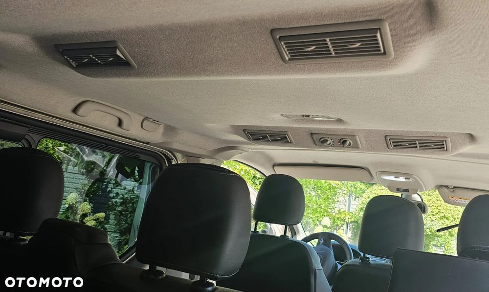 Opel Vivaro - 17