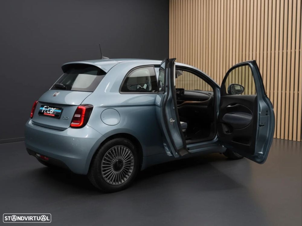 Fiat 500e 3 + 1 - 4