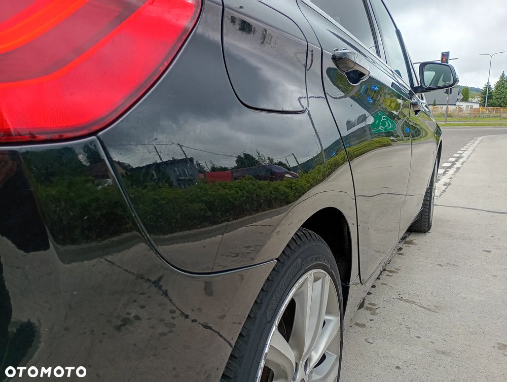BMW Seria 2 220d xDrive - 8
