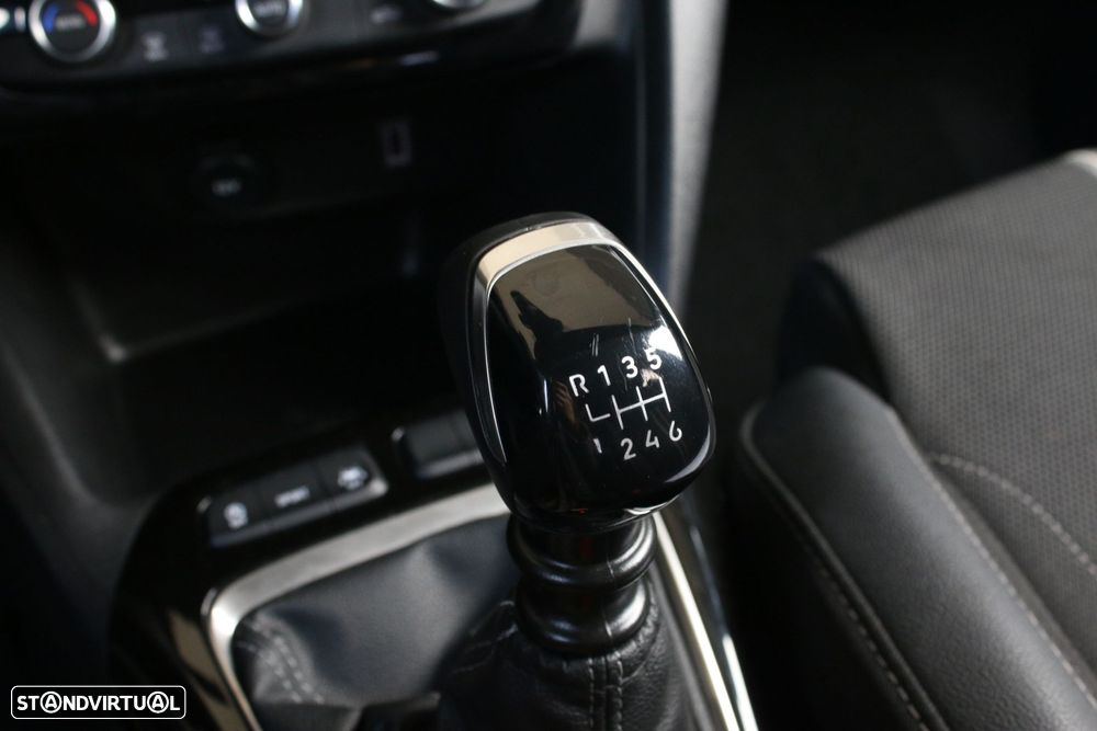 Opel Corsa 1.2 T GS - 25