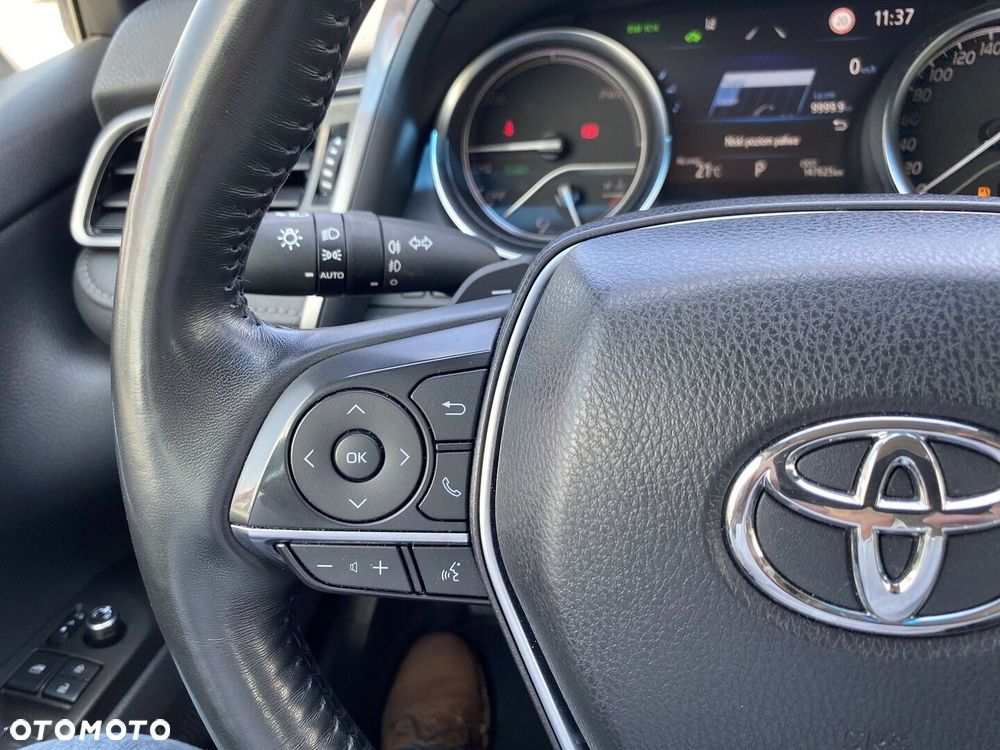 Toyota Camry 2.5 Hybrid Executive CVT - 17