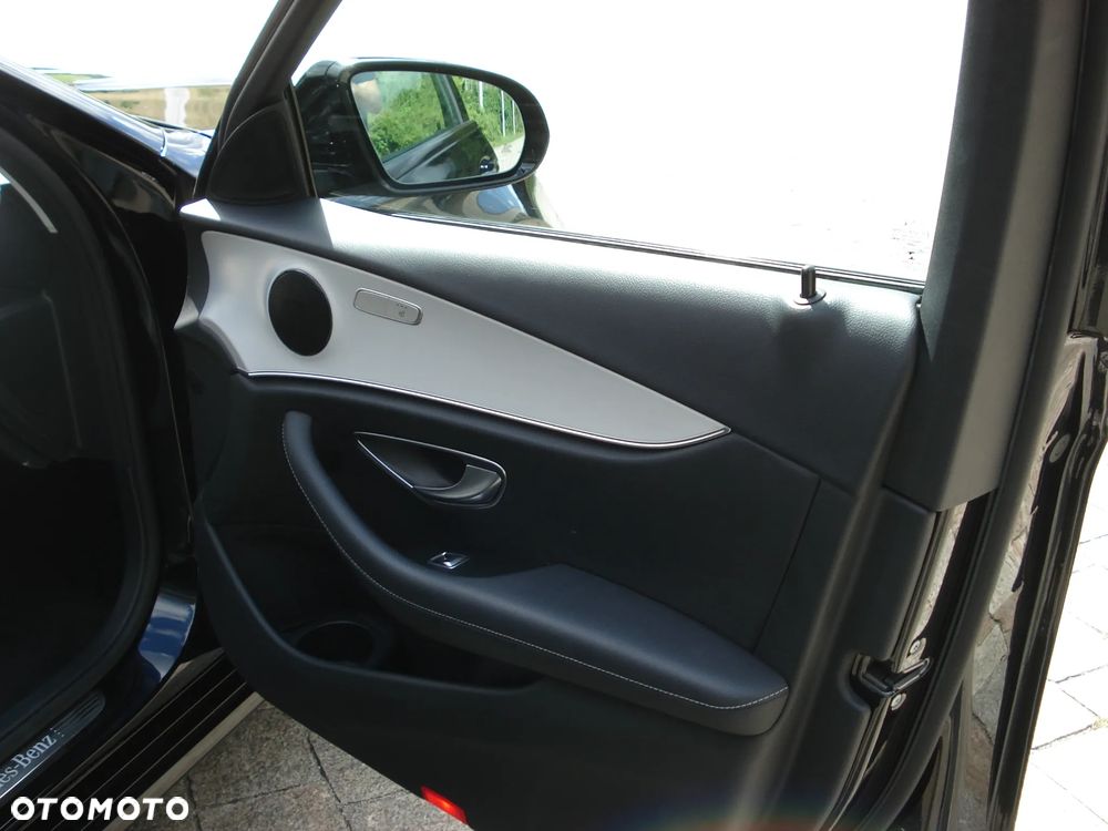 Mercedes-Benz Klasa E 220 d 9G-TRONIC Avantgarde - 21