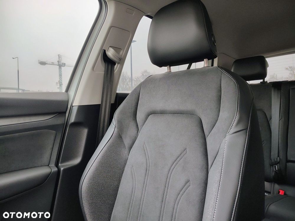 Volkswagen Golf - 16