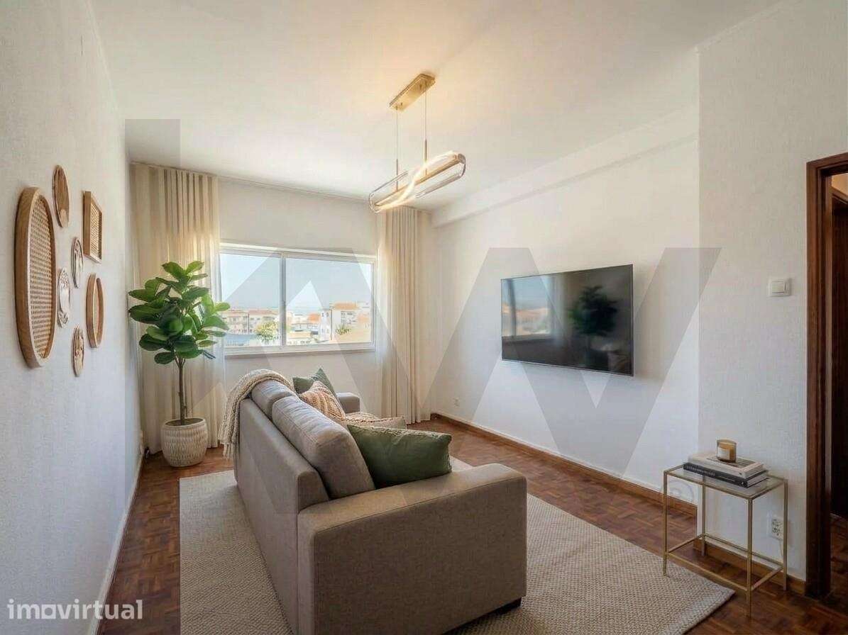 Apartamento T2 com Boa Luz Natural e Marquise | Peniche - Grande imagem: 4/15