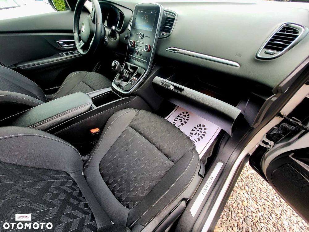 Renault Scenic - 24