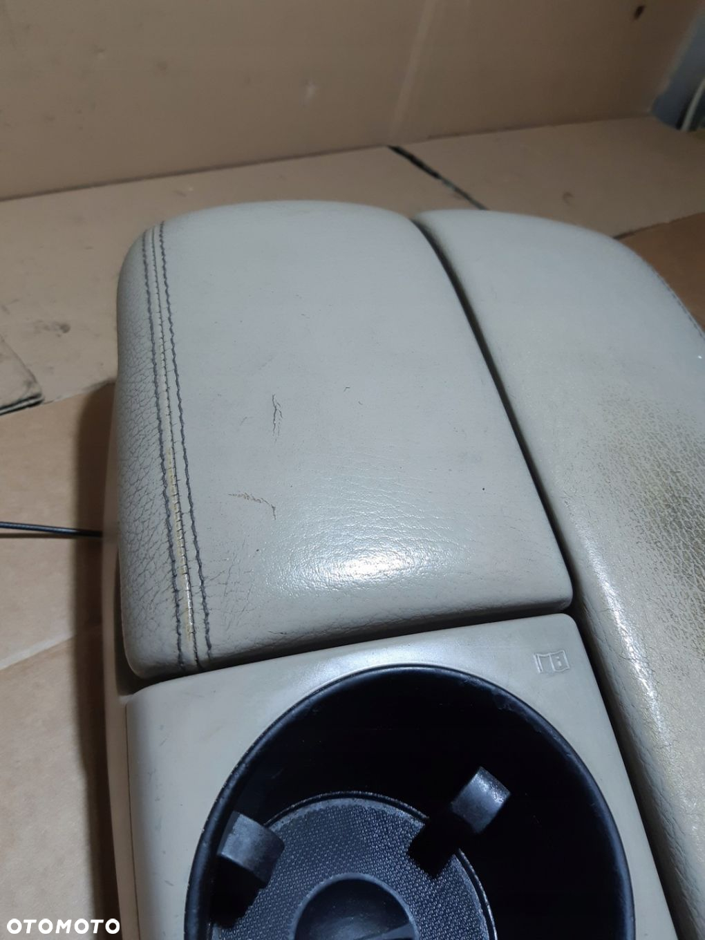 AUDI Q7 4L PODŁOKIETNIK PRZÓD SKÓRA KUBKI 4L0971178 - 7