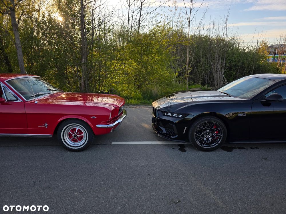 Ford Mustang - 39