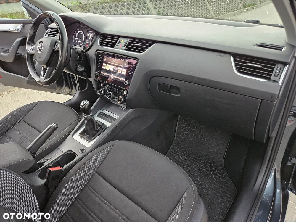 Skoda Octavia 1.4 TSI Ambition - 17