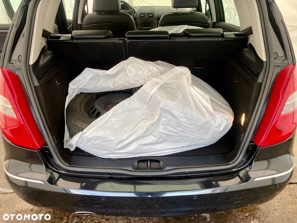 Mercedes-Benz Klasa A 170 Autotronic Elegance Edition 10 - 12