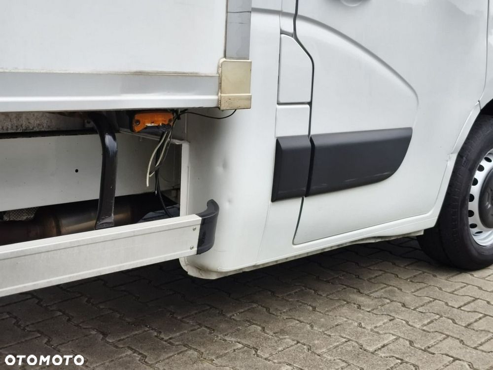 Nissan NV 400 - 17