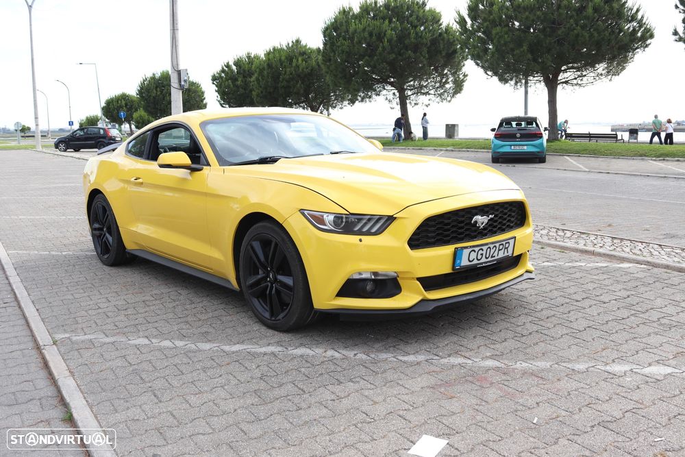 Ford Mustang 2.3i EcoBoost - 9
