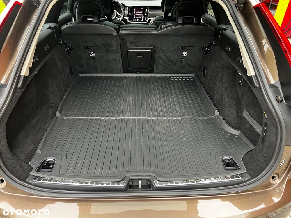 Volvo V90 Cross Country T5 AWD - 6