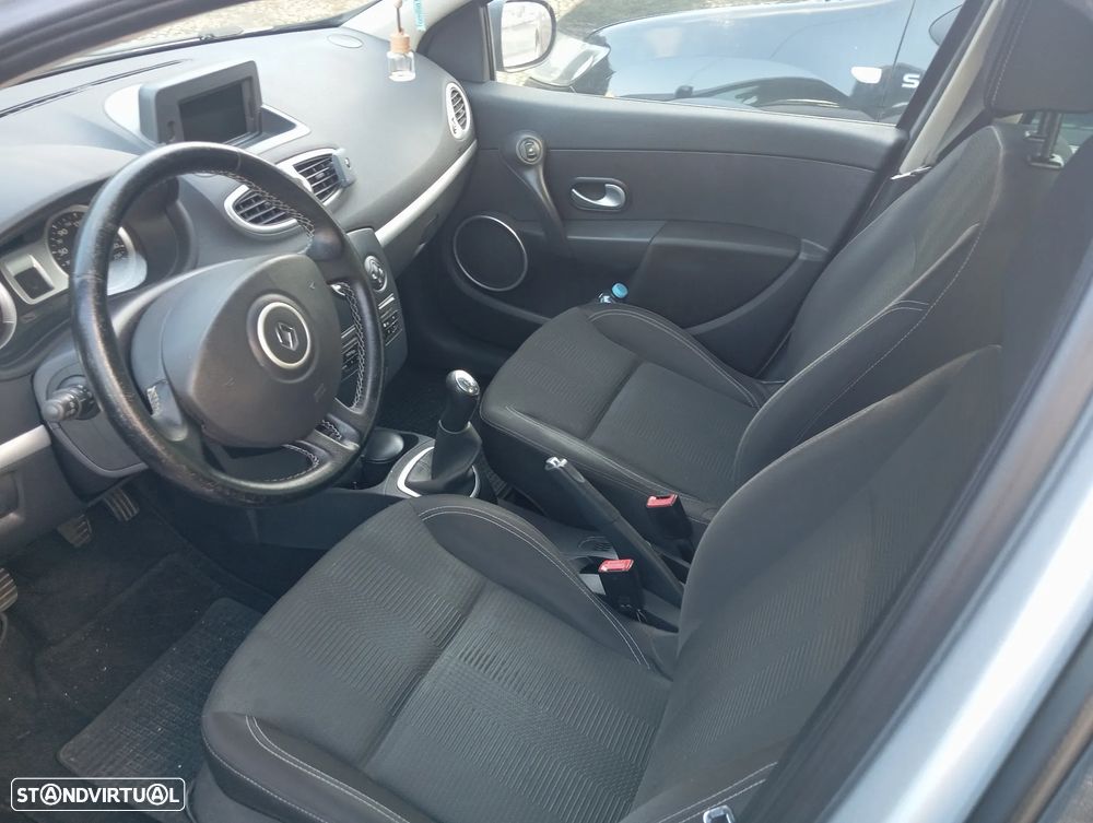 Renault Clio 1.2 16V Dynamique S - 5