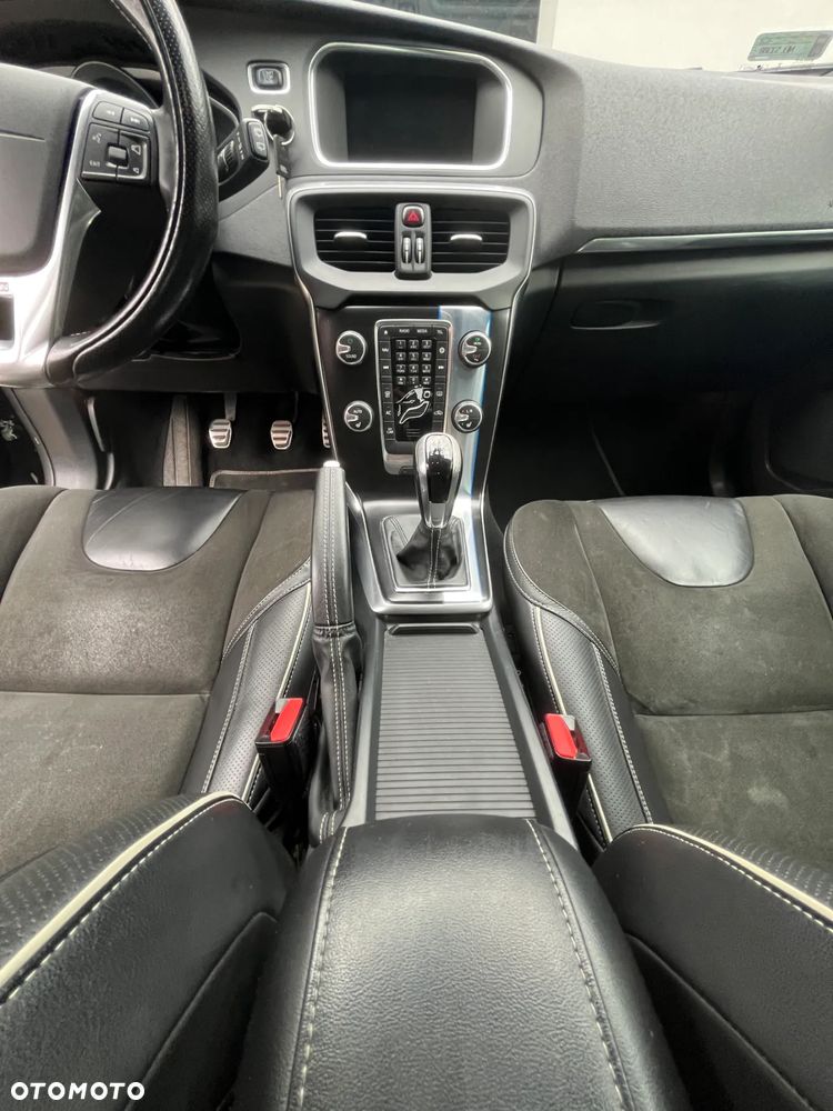 Volvo V40 D2 RDesign - 15