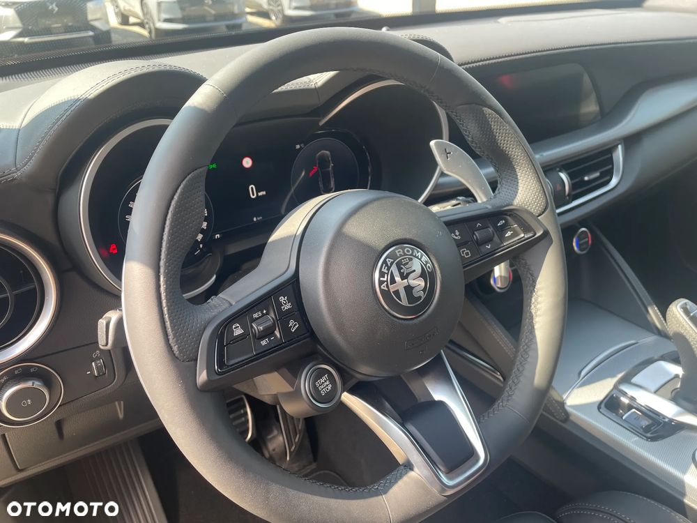Alfa Romeo Stelvio 2.2 JTDM Sprint Q4 - 9