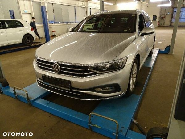 Volkswagen Passat 2.0 TDI EVO Elegance DSG