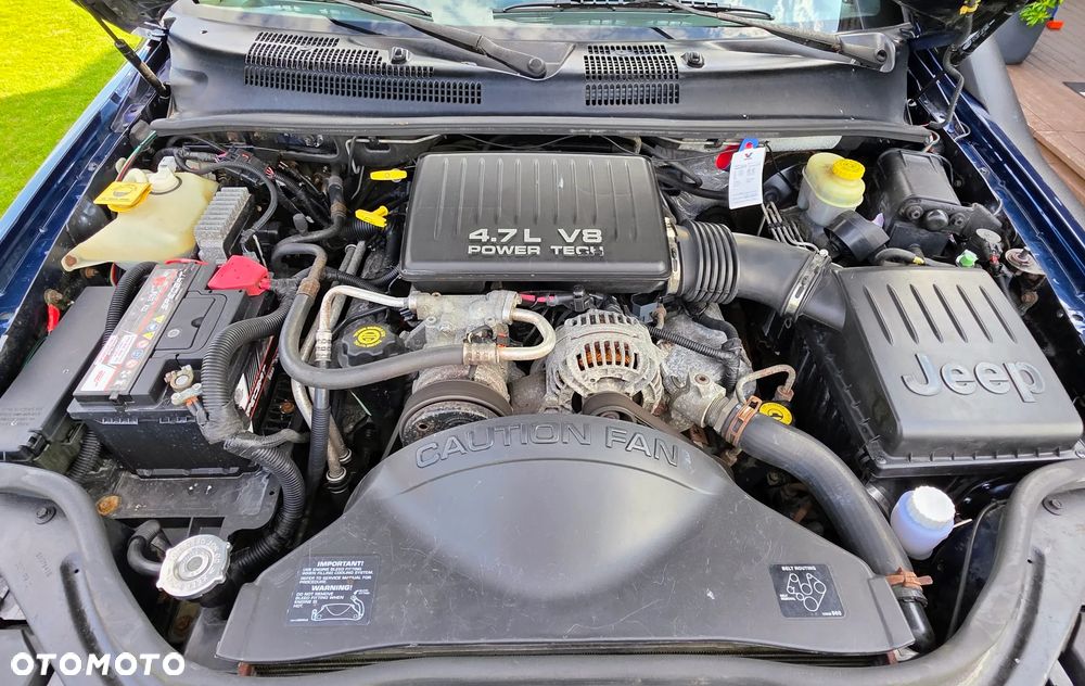 Jeep Grand Cherokee - 22