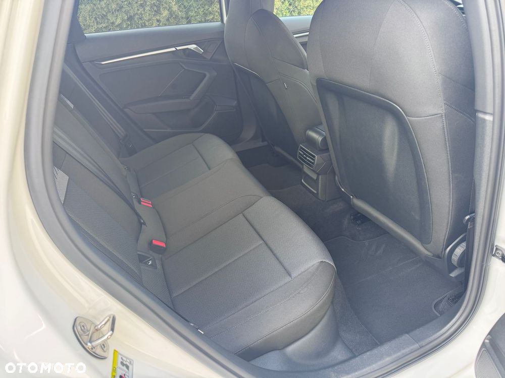 Audi A3 Limousine 35 TFSI mHEV Advanced S tronic - 16