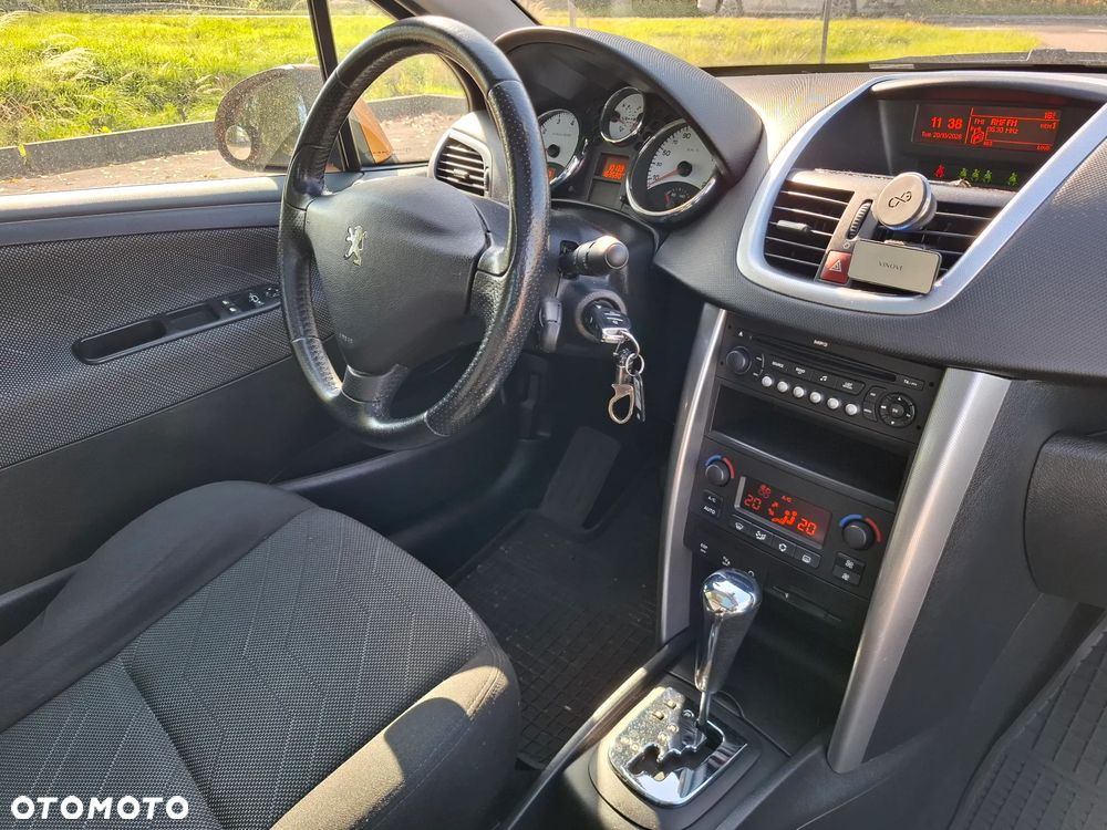 Peugeot 207 - 21