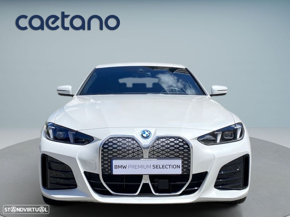 BMW i4 eDrive40 Pack Desportivo M — fotografia 21