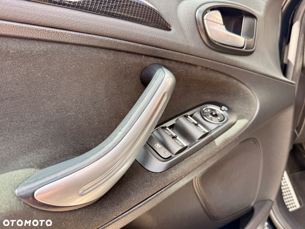 Ford S-Max 2.5 Titanium - 26