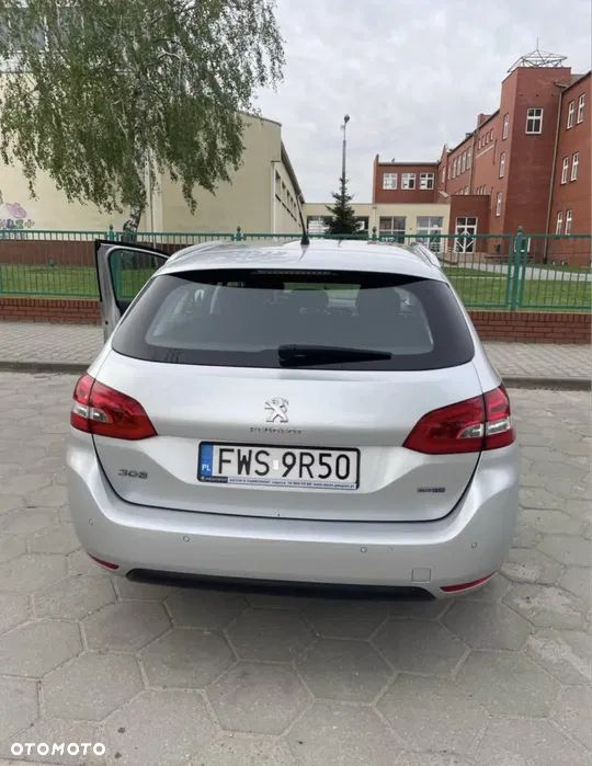 Peugeot 308 2.0 Blue HDi Allure S&S - 3