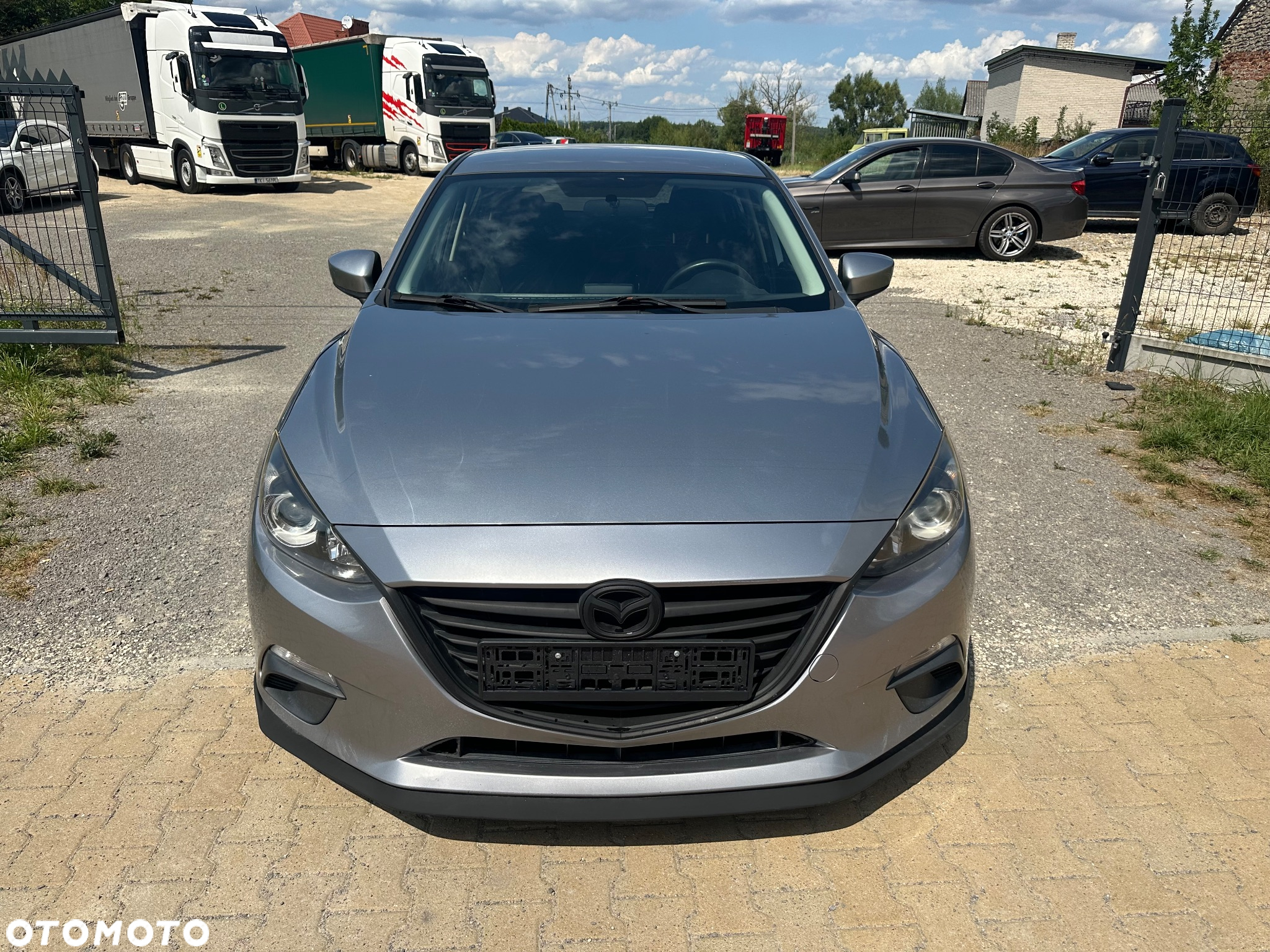 Mazda 3 - 4