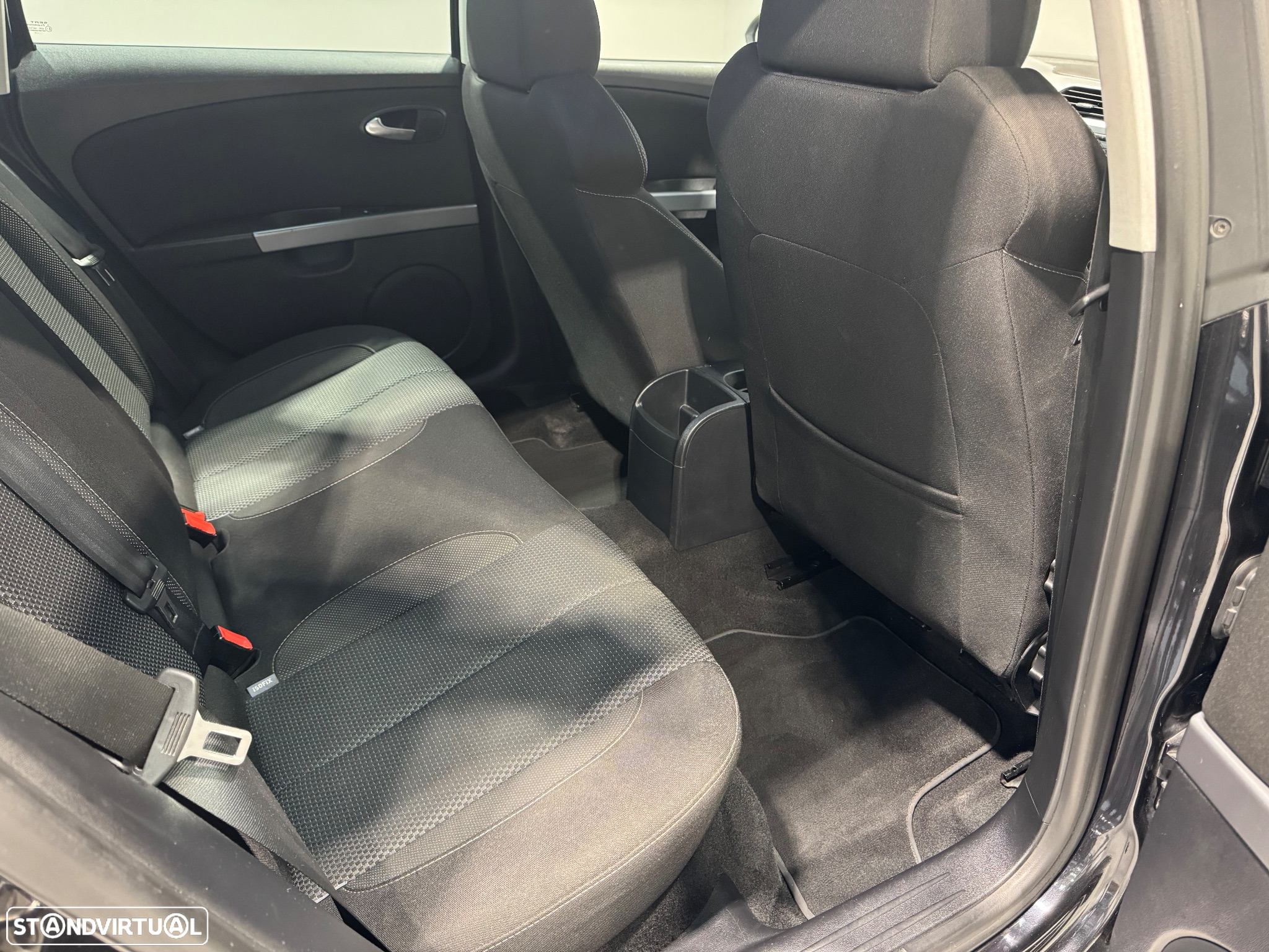 SEAT Leon 1.6 TDI Ecomotive Sport Start/Stop - 18