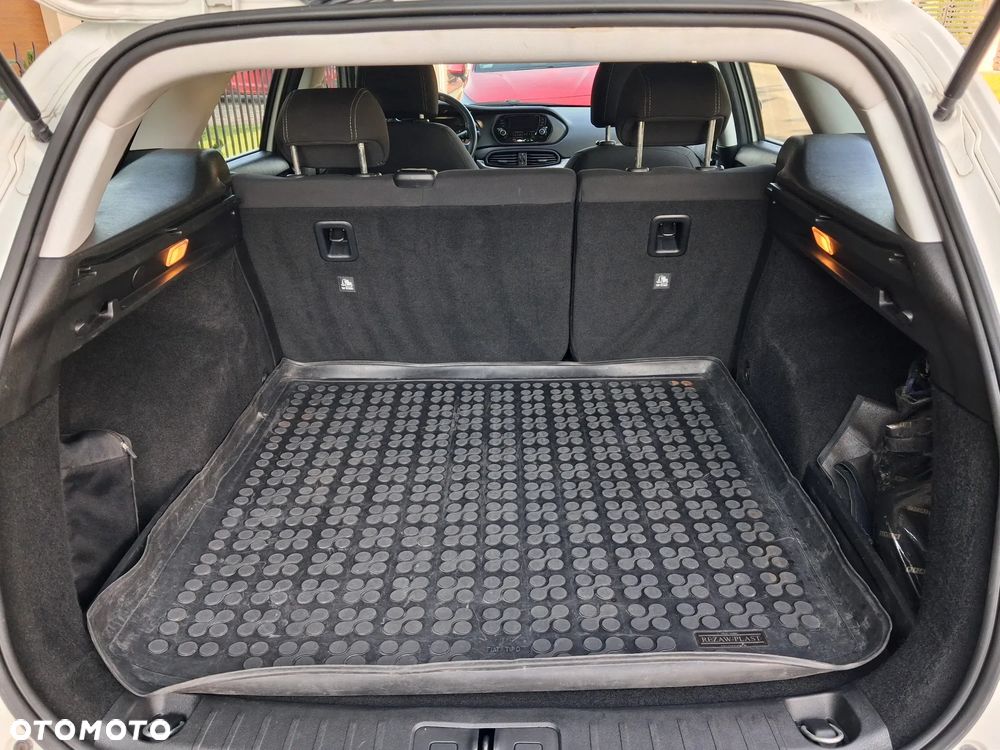 Fiat Tipo 1.4 T-Jet 16v Pop - 9