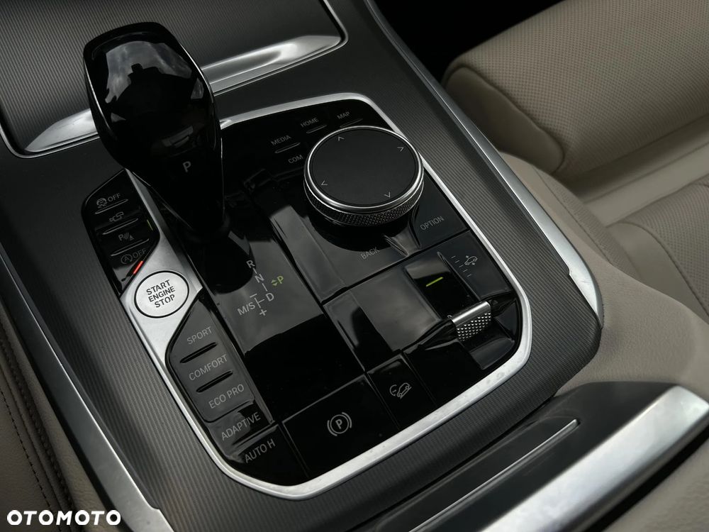 BMW X5 xDrive25d - 29