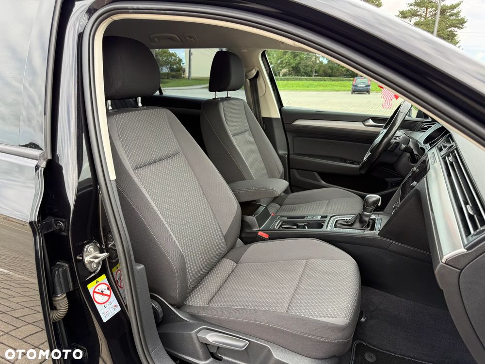 Volkswagen Passat 2.0 TDI SCR Highline DSG - 13