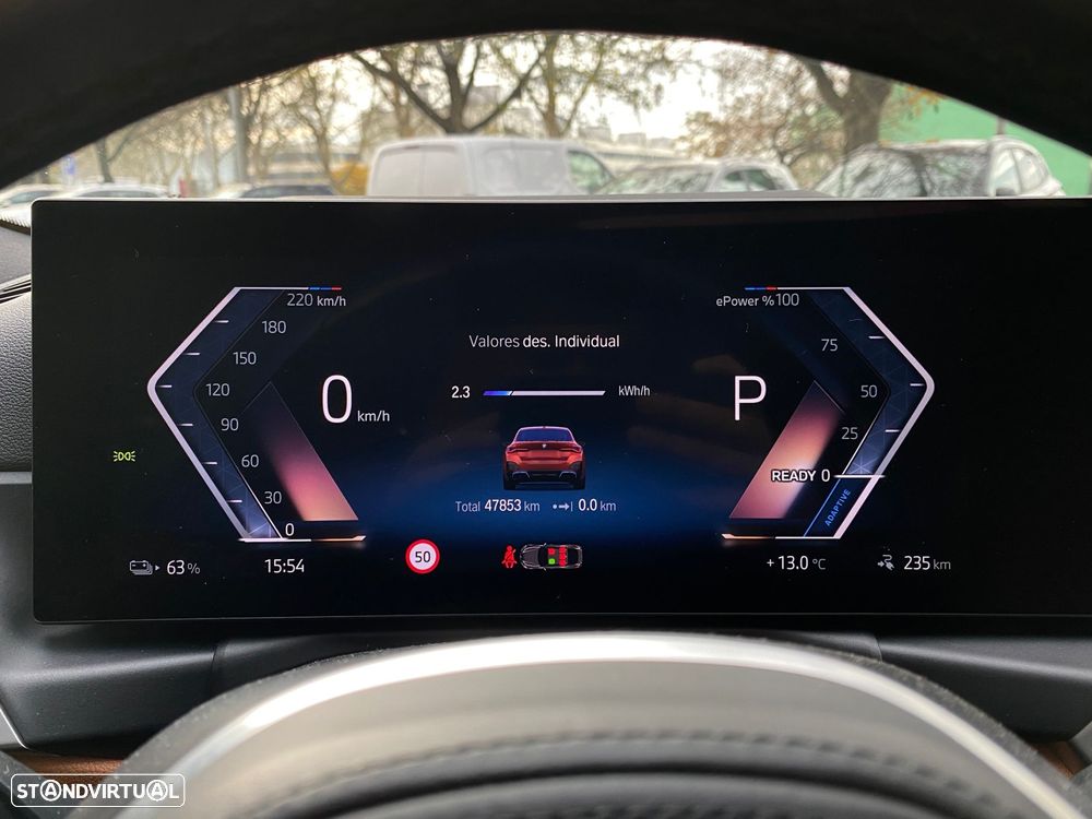 BMW i4 eDrive40 Pack Desportivo M - 18