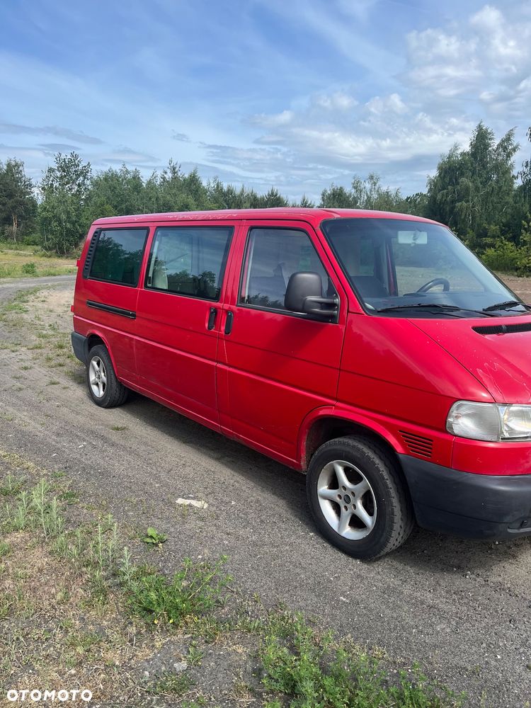 Volkswagen Caravelle - 11
