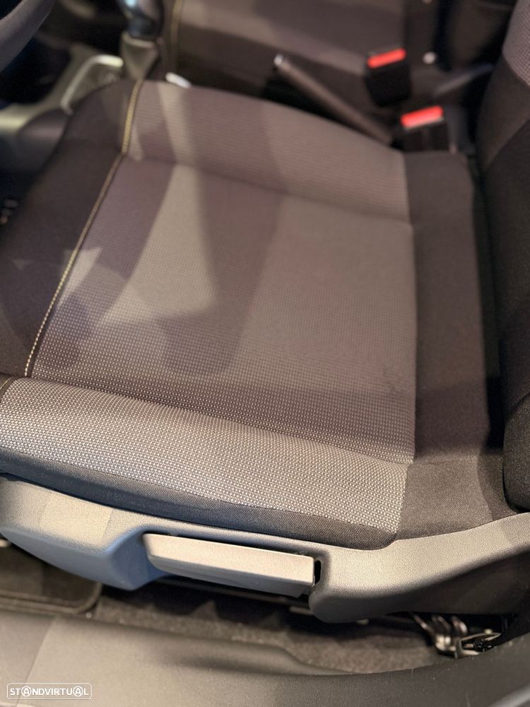 Citroën C3 1.2 PureTech Shine - 34