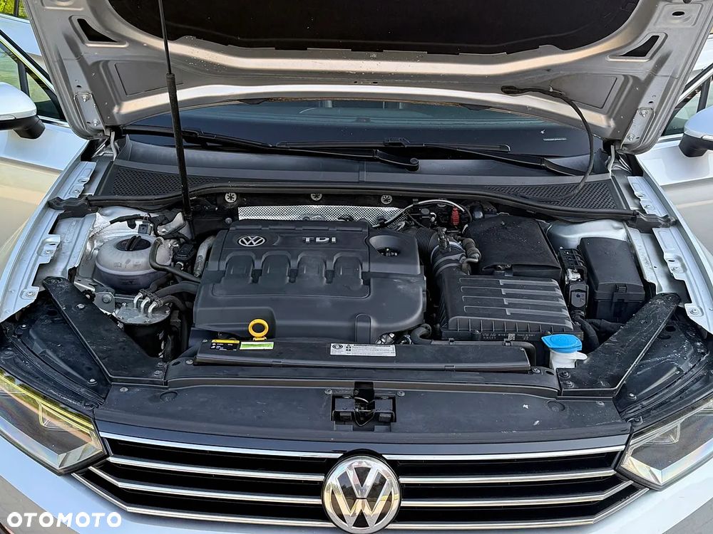 Volkswagen Passat Variant 2.0 TDI (BlueMotion Technology) Highline - 27