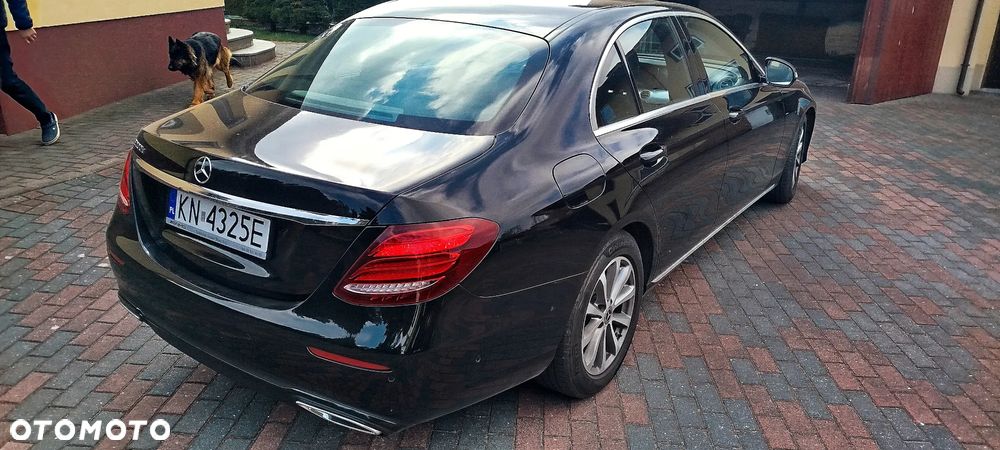 Mercedes-Benz Klasa E 200 d Business Edition 9G-TRONIC - 4