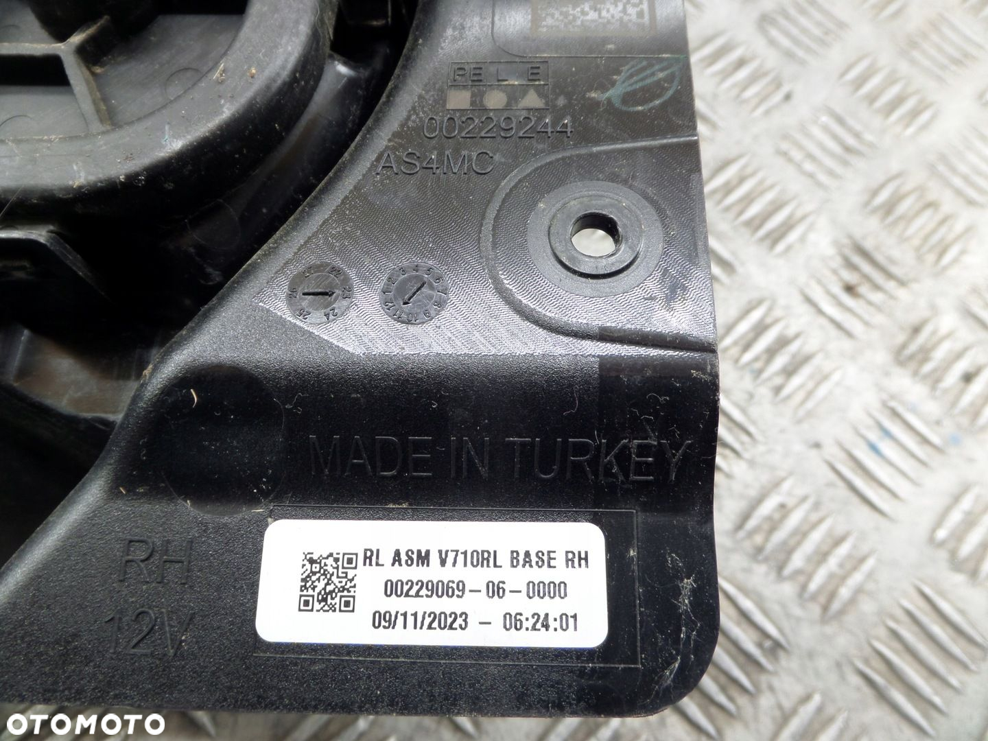 FORD TRANSIT CUSTOM 23- LAMPA PRAWA TYŁ PZ31-13404-AD - 8