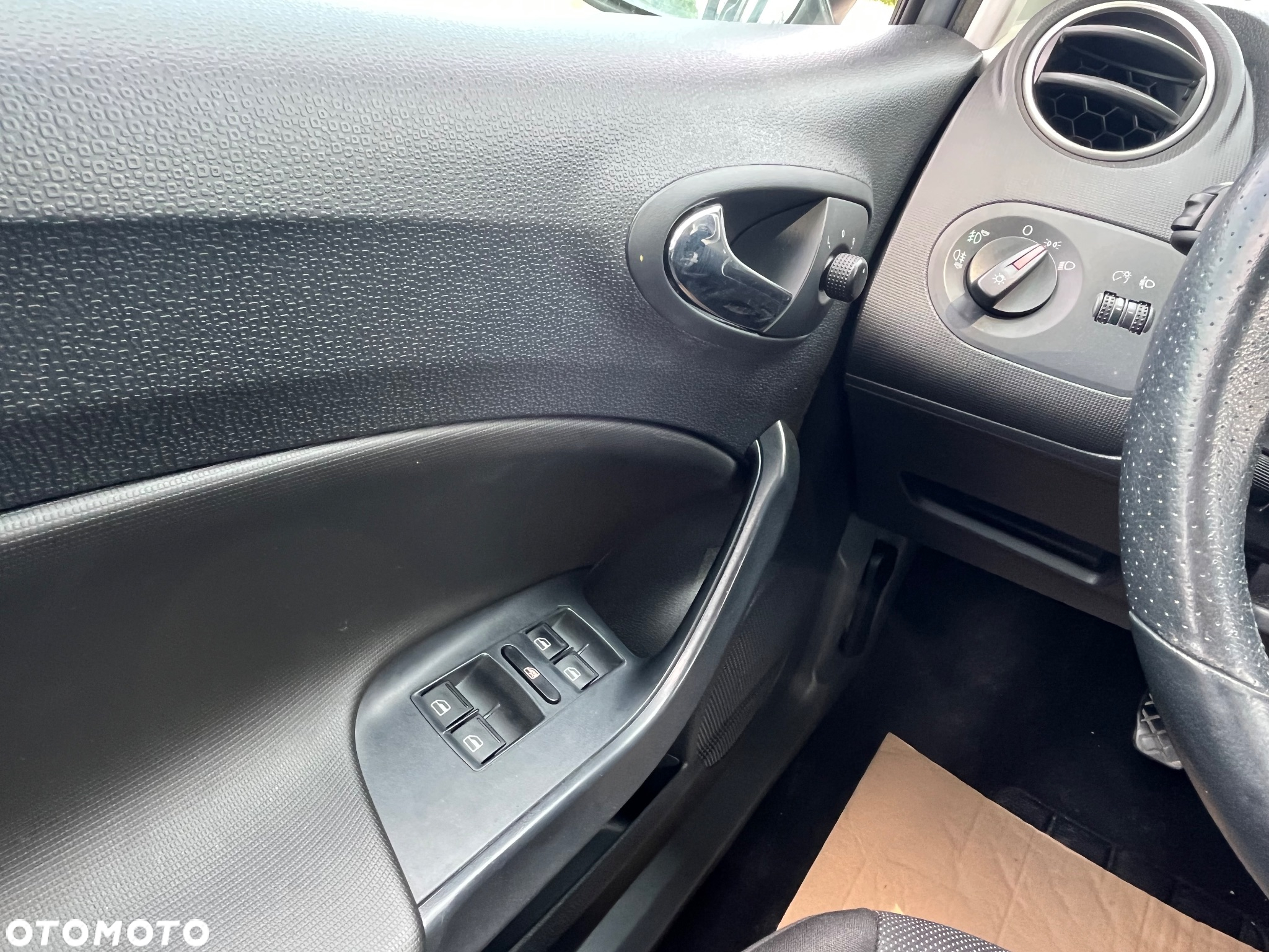 Seat Ibiza 1.4 16V Sport - 17